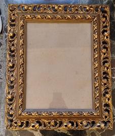 Cornice in legno dorata 