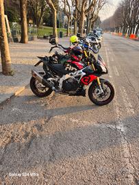 Scarico Akrapovic omologato euro 4 con certificato