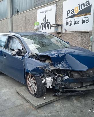 TOYOTA AURIS 1.8 IBRIDA 2017 2ZR-FXE  PER RICAMBI