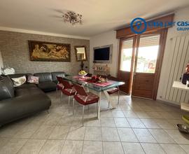 Appartamento ristrutturato con garage doppio