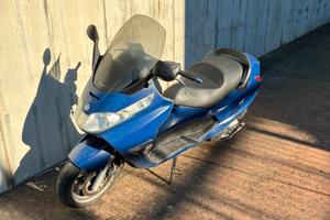 Piaggio 400 x8 del 2010