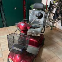 Scooter elettrico per anziani