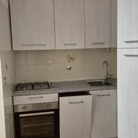 CUCINA CON ELETTRODOMESTICI INCLUSI