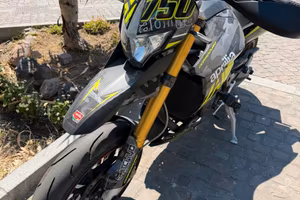 Aprilia Dorso duro 750