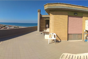 Attico vista mare Passoscuro