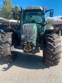 Trattore agricolo FENDT 716