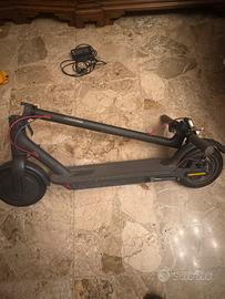 Xiaomi M365 monopattino