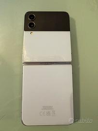 Samsung Galaxy Z Flip4