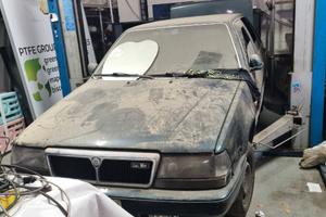 Lancia thema