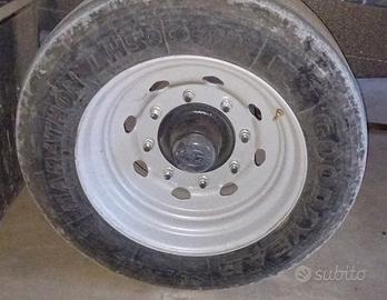 gomme e cerchi per rimorchio agricolo 