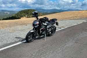 Triump street triple