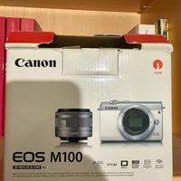 Macchina fotografica eos m100