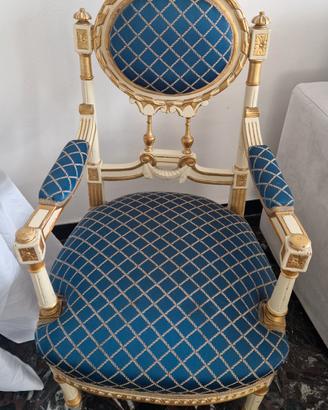poltroncine antiche