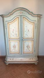 Armadio shabby dipinto a mano decori