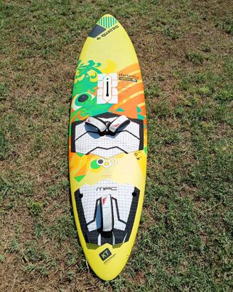 Tavola windsurf Quatro sphere 82 litri 