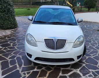 Lancia y 1.4 Gpl 77CV Platinum ecochic