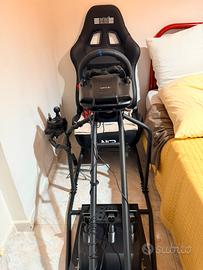 Postazione  da gaming per giochi di corse