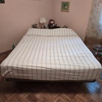 Materasso IKEA matrimoniale e rete in acciaio