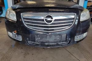 Paraurti anteriore OPEL INSIGNIA del 2009