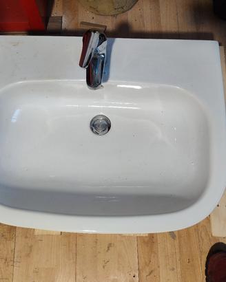 lavabo sospeso
