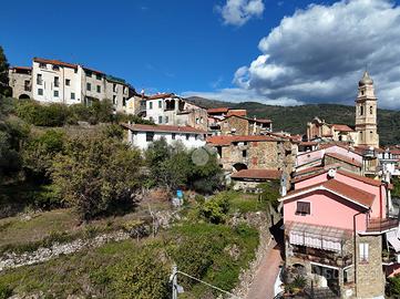 CASA SEMINDIPENDENTE A PIETRABRUNA