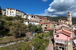 CASA SEMINDIPENDENTE A PIETRABRUNA
