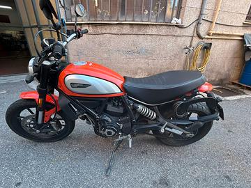 Ducati Scrambler 800 Icon