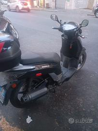 Kymco People S cc. 200