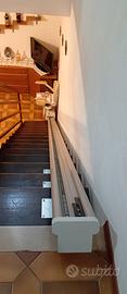 Sedia monta i scale elettrica