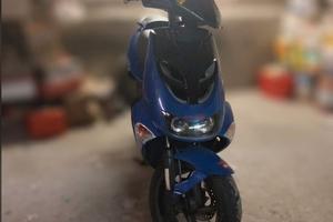 Aprilia sr