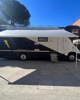 CAMION MOTORHOME/CAMPER CON VANO OFFICINA