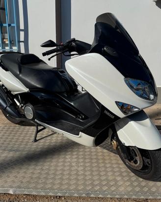 Yamaha T Max