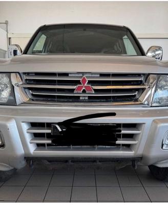 Mitsubishi pajero 3.2 did v60 7 posti PERFETTO