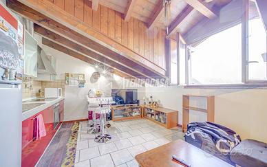 SESTO CALENDE - BILOCALE CON BOX