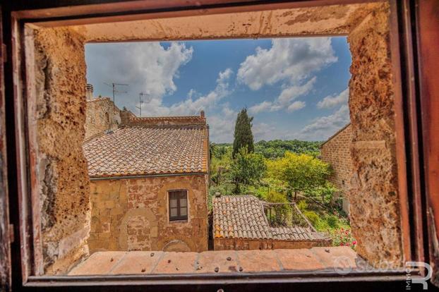 Appartamento nel centro storico di Sovana