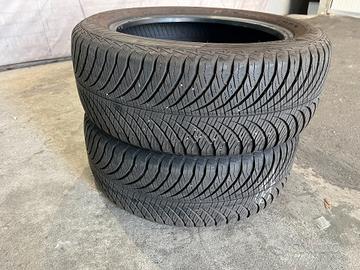 215 55 17 Goodyear M+S 4 stagioni