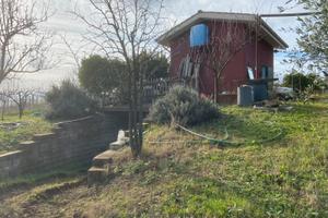 Terreno con fabbricato