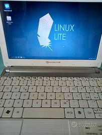 Piccolo PC portatile con Linux Lite