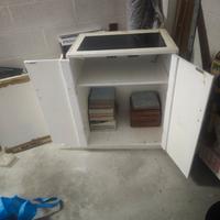 mobile con vetro ceramica