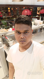 Io sono hossain sono 29 anni sono bangladeshi,Io a