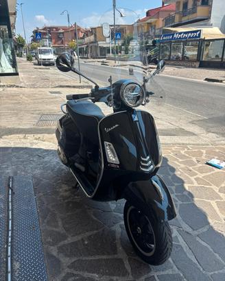 Piaggio Vespa 300 GTS Super - usata