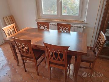 Tavolo allungabile con sedie