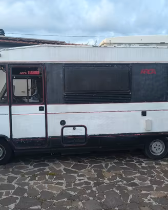 arca Europa 92 2.5 td
