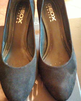 décolleté nere geox