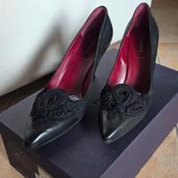 Décolleté nere Prada