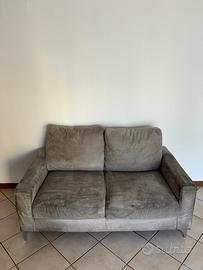 Divano 2 posti