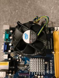 Scheda madre ASRock 945GCM-S con socket LGA775