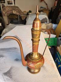 antica teiera in ottone 