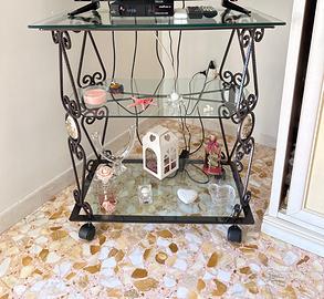 Tavolino in vetro e ferro battuto