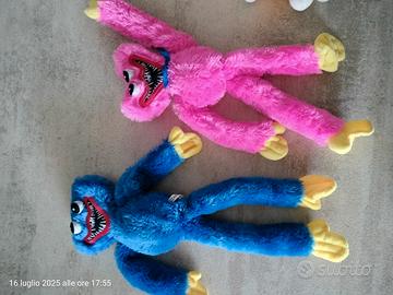 Pupazzi 
Huggy Wuggy più portachiavi 